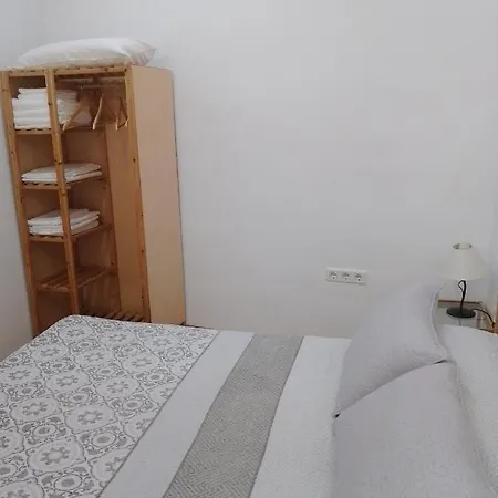 1 Pasaje Fuente De Cantarero *